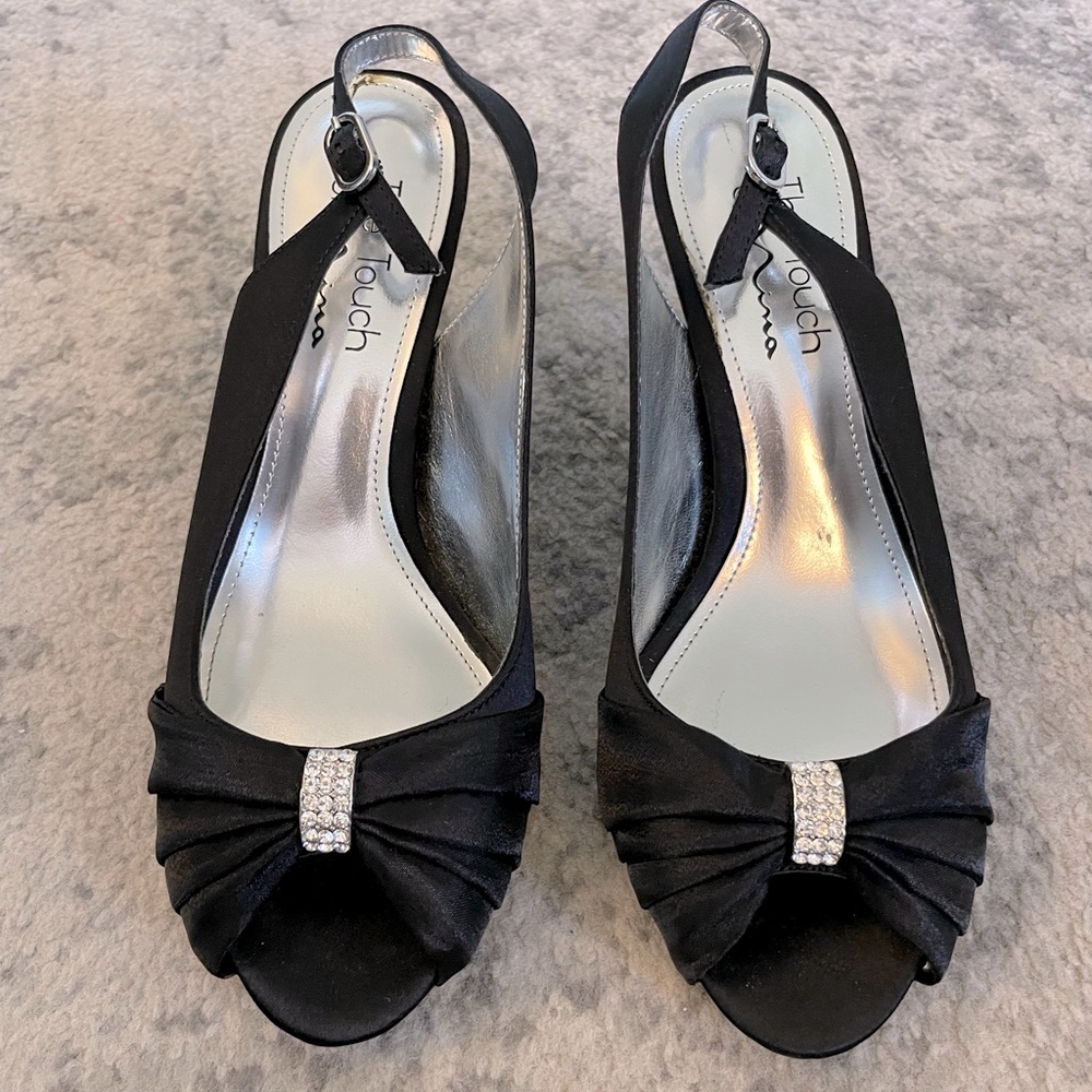 Nina sling-back, peep-toe black formal high heels Size 8